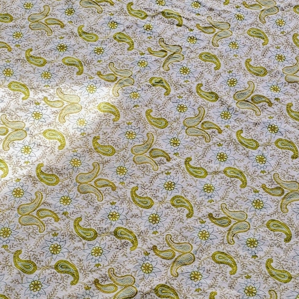 Williams Sonoma Paisley Round Tablecloth Green Yellow French Country Cottage - Picture 3 of 6